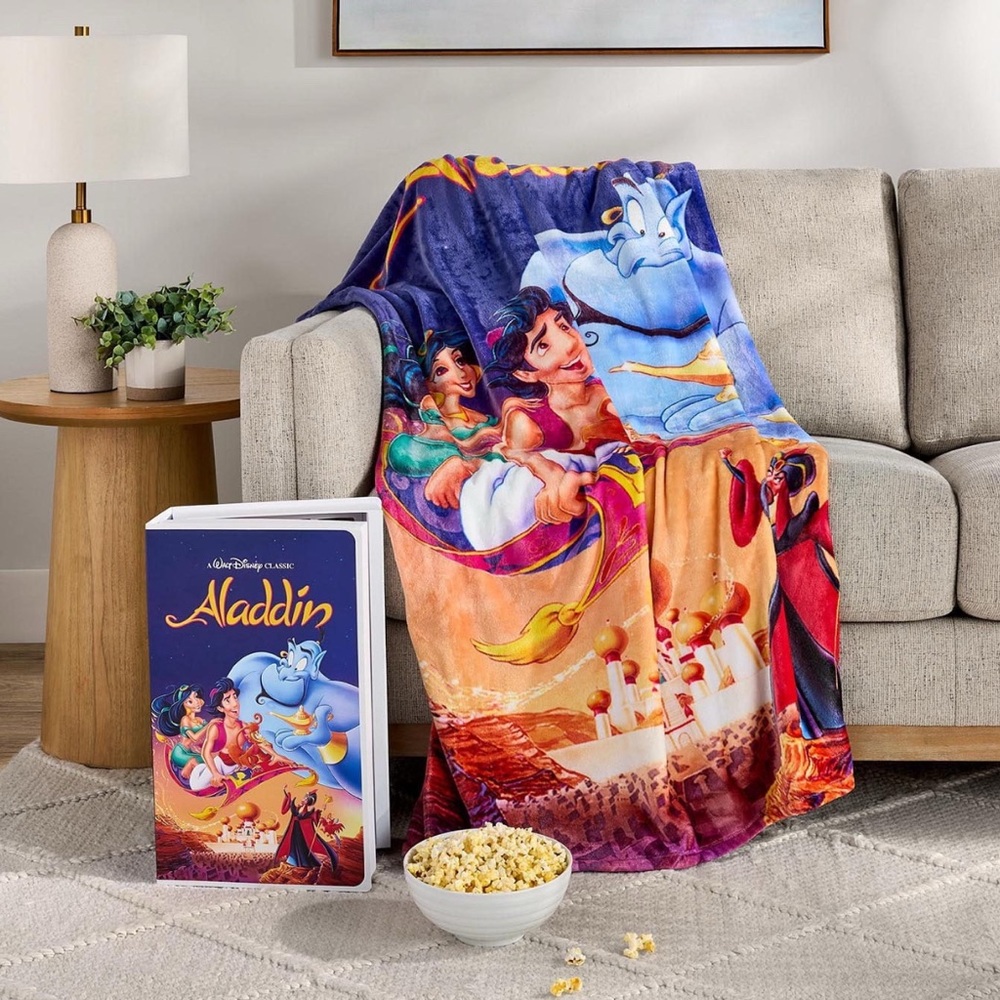 Disney Aladdin Classic VHS Boxed Silk Touch Throw, 50" x 70"